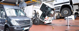 Mit unserer Software verwalten Sie das gesamte Transportmanagement Ihrer Spedition Verwaltung des Transportmanagements durch die effiziente Logistiksoftware für die Optimierung der Disposition Ihrer Spedition